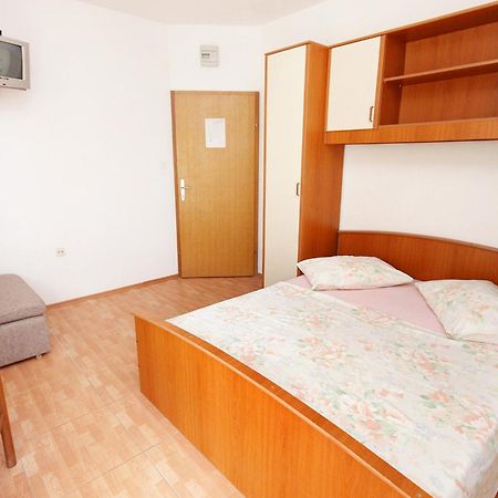 Apartments By The Sea Drvenik Donja Vala, Makarska - 6701 Ruang foto